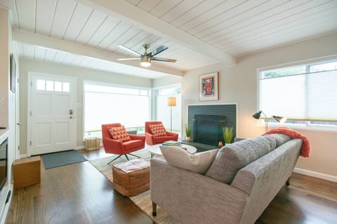 MidCentury 3 BR -Central Location-NE Richmond