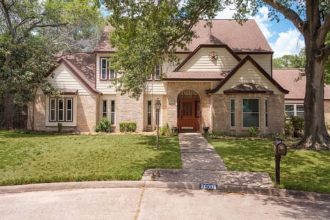 Front entrance, view 1
