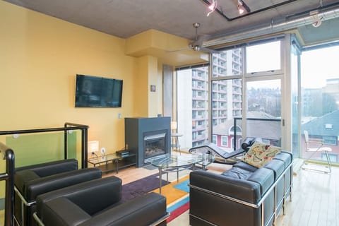 2 story, 2 bath Downtown View Condo