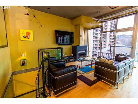 2 story, 2 bath Downtown View Condo