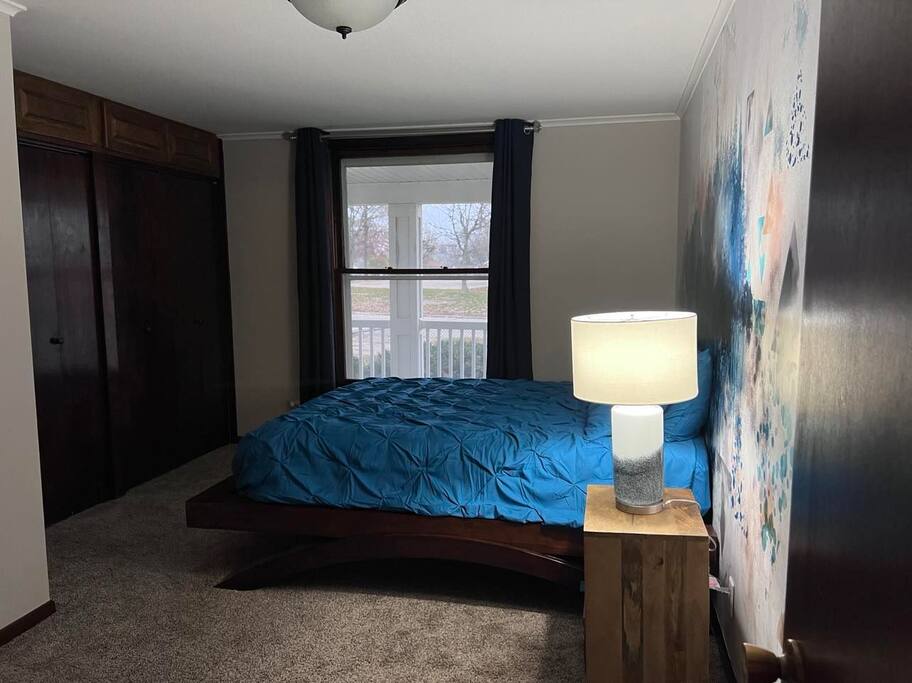 Sunrise Lower- Minutes to Everything! Safe, Pets - Cedar Rapids Sunrise Lower- Minutes to Everything! Safe, Pets - Cedar Rapids