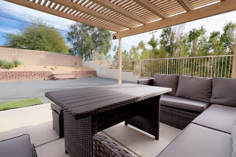 Outdoor Patio Seating with Large backyard view