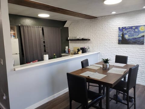King Beds, Bear Table, Modern Open Space