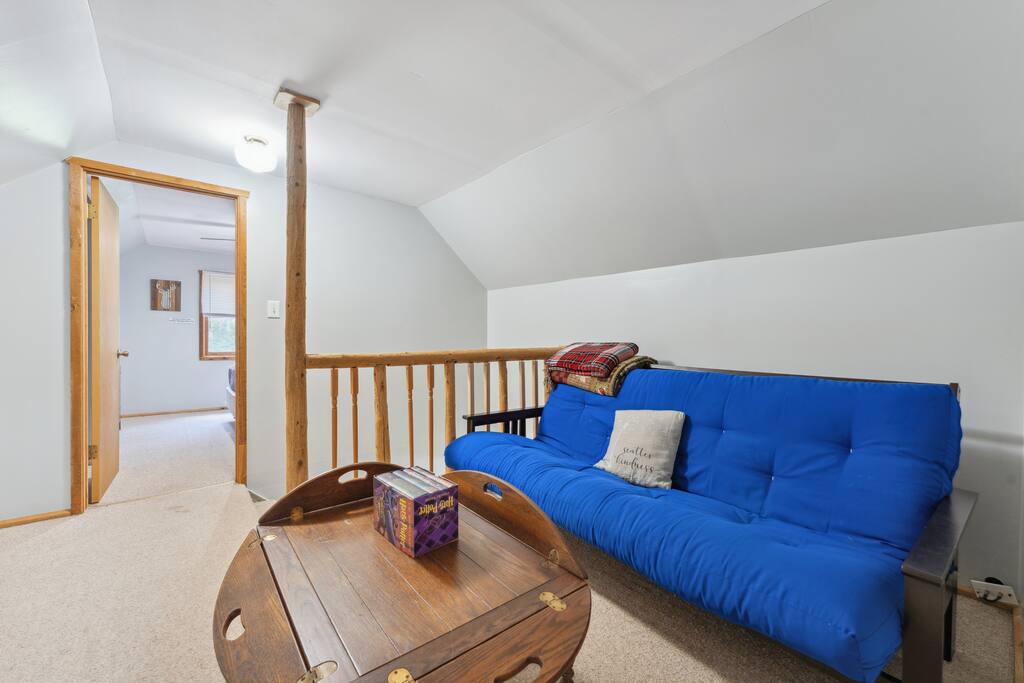 Upstairs cabin loft with queen futon and coffee table Upstairs cabin loft with queen futon and coffee table - Eagle Bluff Estate - Mauston