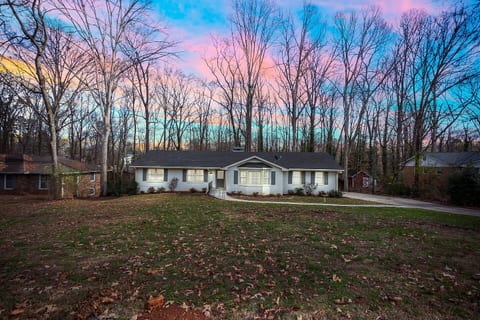 Marietta GEM/ Pet friendly/Theatre Room