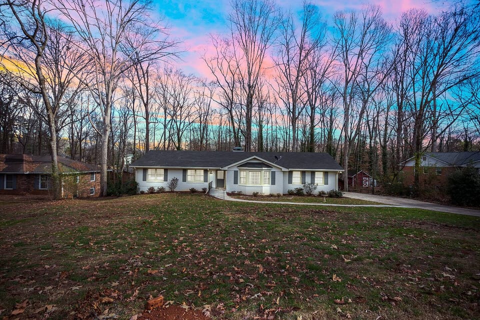 Marietta GEM/ Pet friendly/Theatre Room - Marietta