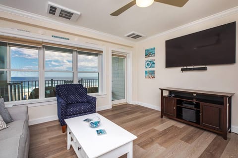 5th Floor Luxury Oceanfront Condo - Epic Views!