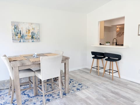 Beachside House with pool, pet friendly