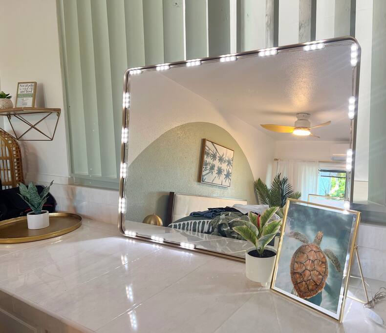 Vanity area in Primary bedroom - Oceanview Kona Condo | A/C, 2 Lanais, Near Golf - Kona
