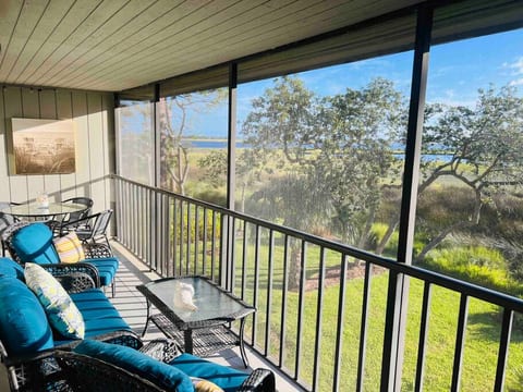 View from lanai of intracoastal waterway
