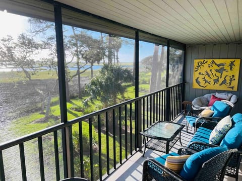 View from lanai of intracoastal waterway