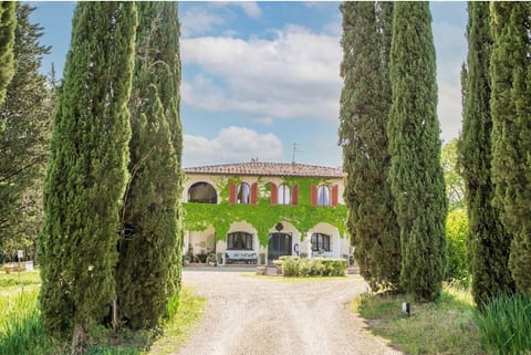 Villa  Tuscany lined with majestic cypress trees
