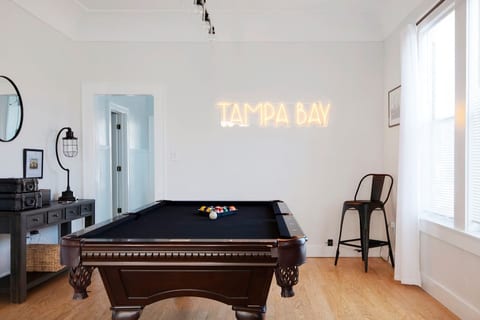 Historic home in Ybor-Steps away from 7th Ave
