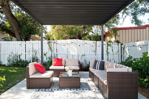 Historic home in Ybor-Steps away from 7th Ave