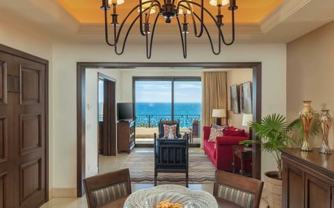 Luxurious Oceanside Deluxe Master Suite at Grand S