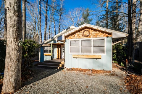 Gingerbread Cabin