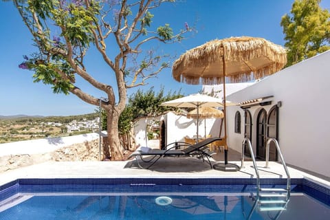 Stunning Finca pool walking distance Santa Eulalia