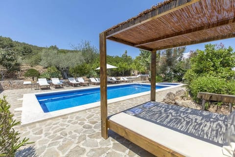 Pool & lounge bed