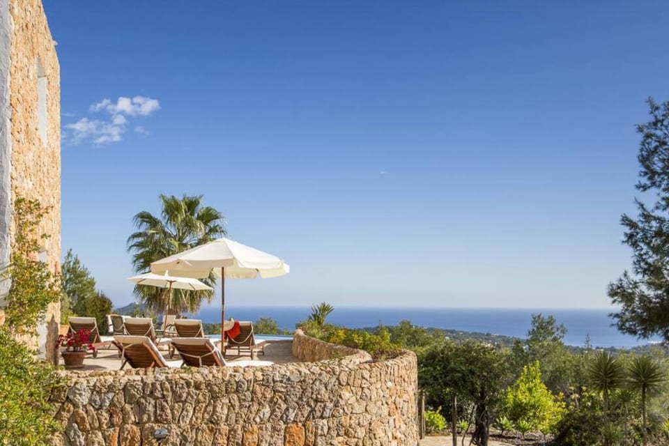 Panoramic Sea view Villa with infinity edge pool - Santa Eulària des Riu