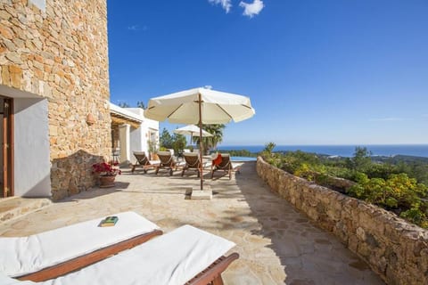 Panoramic Sea view Villa with infinity edge pool