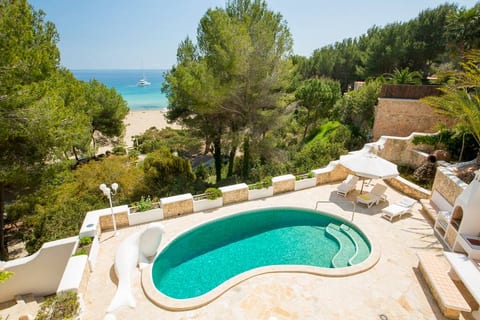 Pool and Beach Cala Llenya