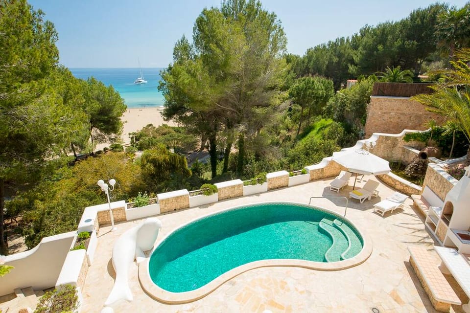 Pool and Beach Cala Llenya