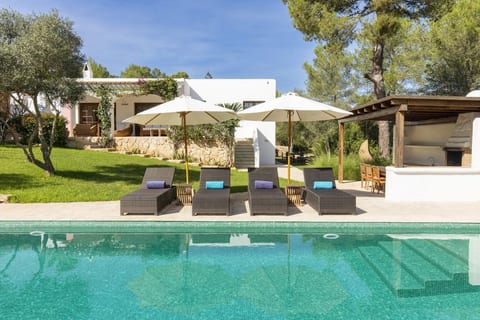 Hip & Chic Santa Gertrudis Villa 10P - 5min