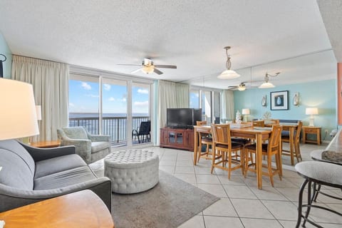 Seaside Serenity: Destin Getaway