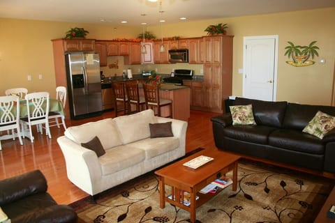 Relax in style in comfortably furnished family room!