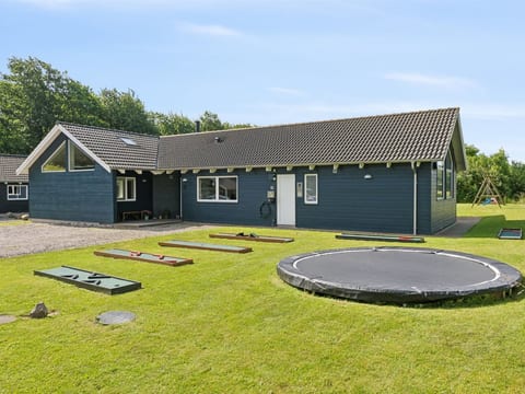 "Jelke" - 520m from the sea