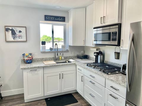 Full kitchen for your use