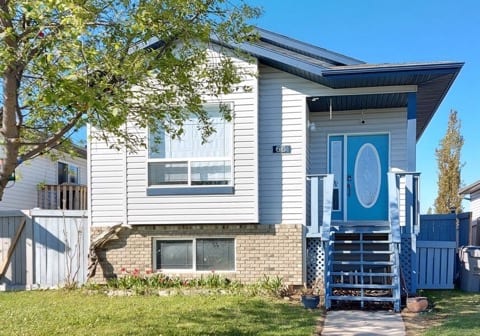 Sunny 2BR/2BA Oasis in GP - Your Perfect Getaway
