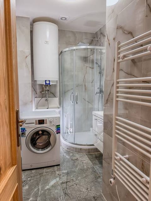 NEW Central & Charming Residence 3min from River