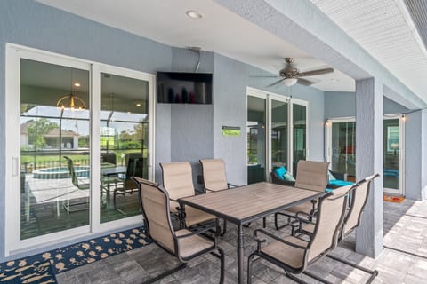 Plenty of outdoor seating on our lanai