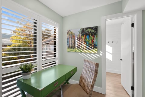 Office Space in Entry Way