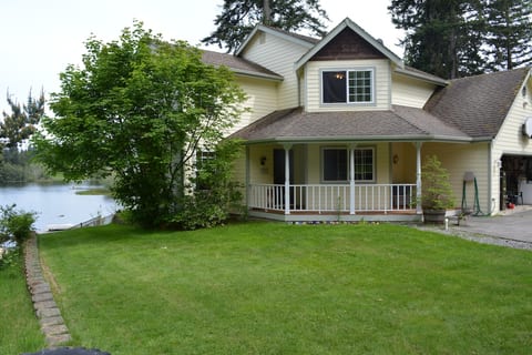 Deer Lake Getaway image 2