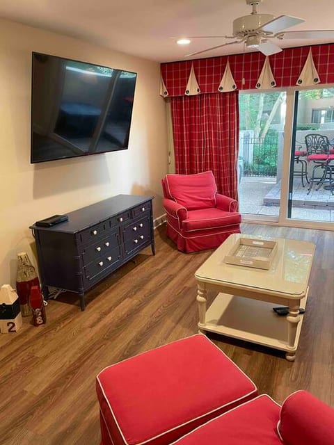 Heart of Harbour Town - Beach | Pool | Golf | 2BR/2.5BA - Pool Access