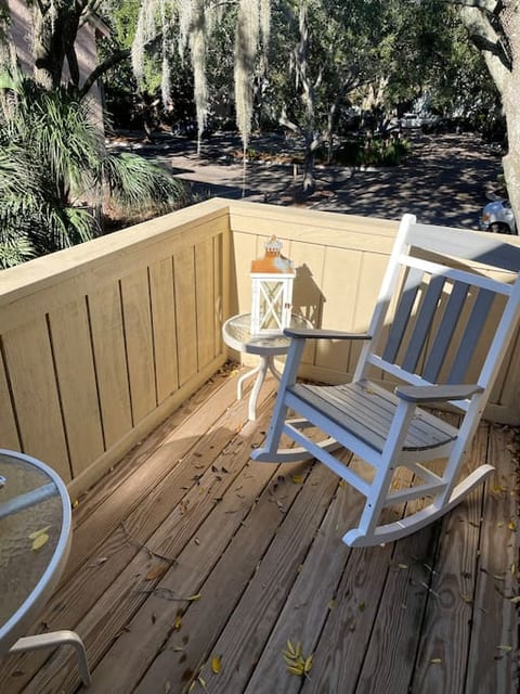 Best of Harbour Town - Beach | Pool | Golf | 3BR/3BA - Book for Summer - Pool Access