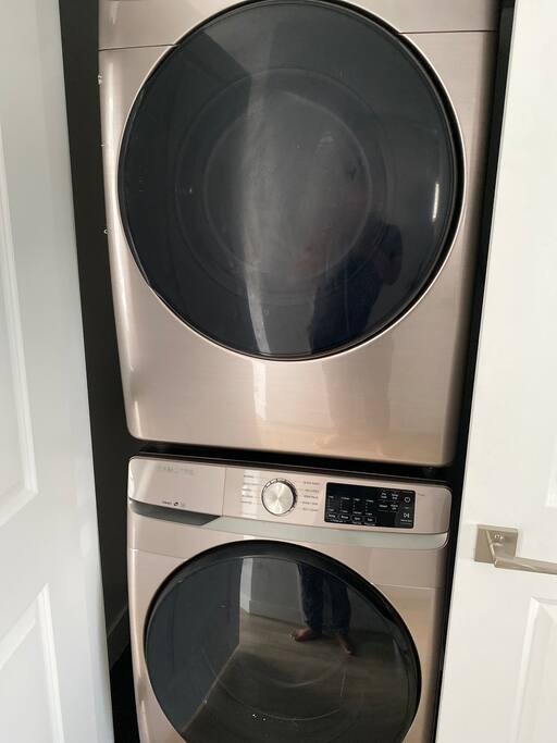 Laundry Room view - Sweet home (Mountain view) - Surrey