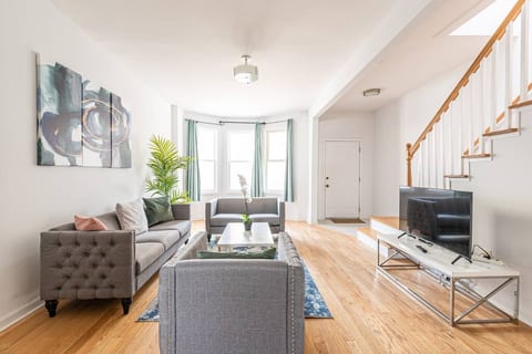 2000 SQFT  House 4BR/3BA BBQ 20min to Manhattan