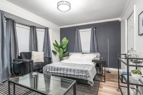 Lounge/Flex Room