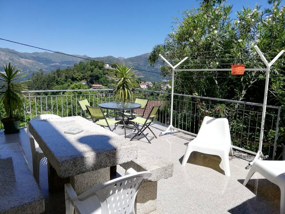 Vistas rio e serra - T2 -Gerês -Casa de Casarelhos