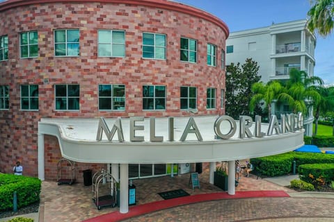 Pet Friendly in Orlando Area near Disney.