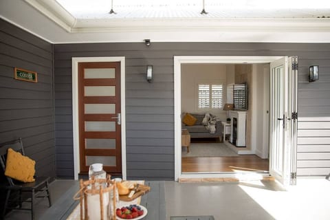 Hampton's beachside stay at Umina Beach,