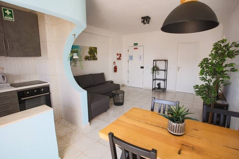 Condo with Pool, A/C & Sea view with Balcony