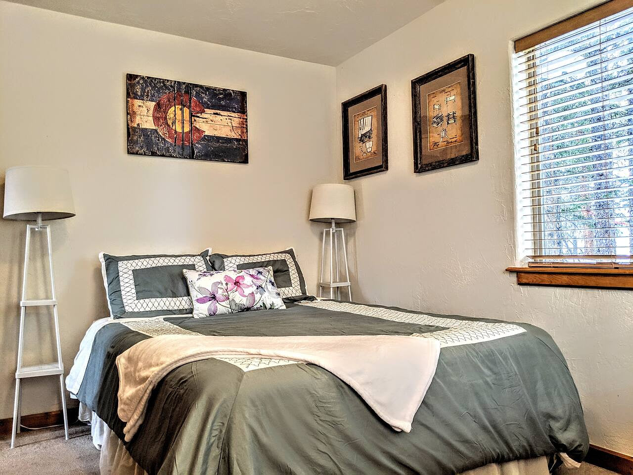 This Queen bed is perfect for those who prefer a firm bed.