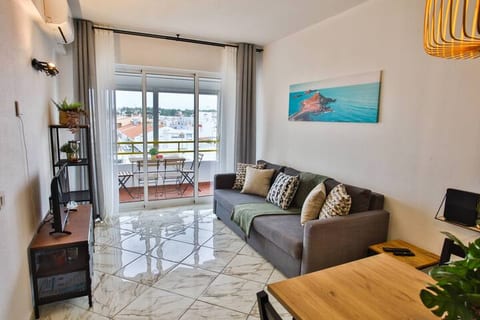 Apartment 3 min. from beach with A/C and balcony