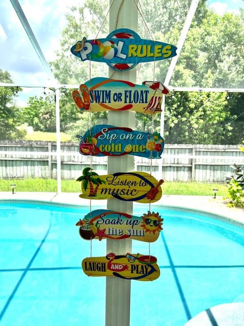 Tampa Getaway Heated Pool House | Beaches/Airport