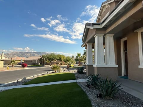 Your Coachella Valley/Palm Springs Dream Getaway!