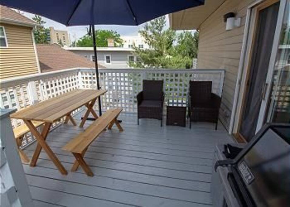 Living Well: Sleeps 16+ Super Close to the Beach! - Michigan City